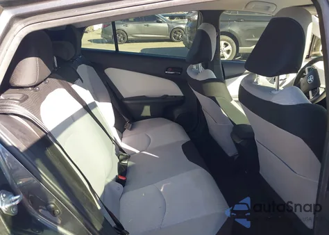 2016 Toyota Prius Two z USA, uszkodzony, nr VIN JTDKBRFU7G3001365